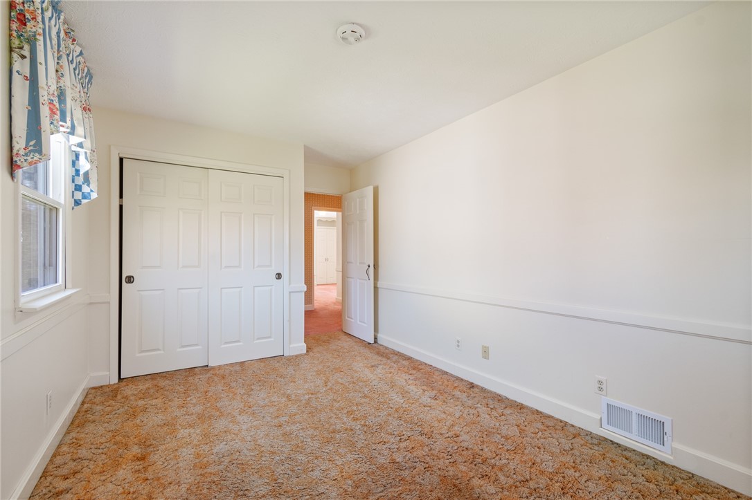 30 Sturbridge Lane, Pittsford, NY 14534