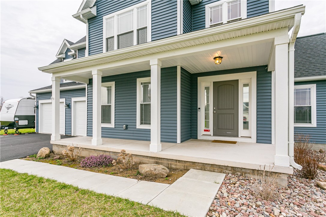 654 Autumn Breeze Lane, Ontario, NY 14519