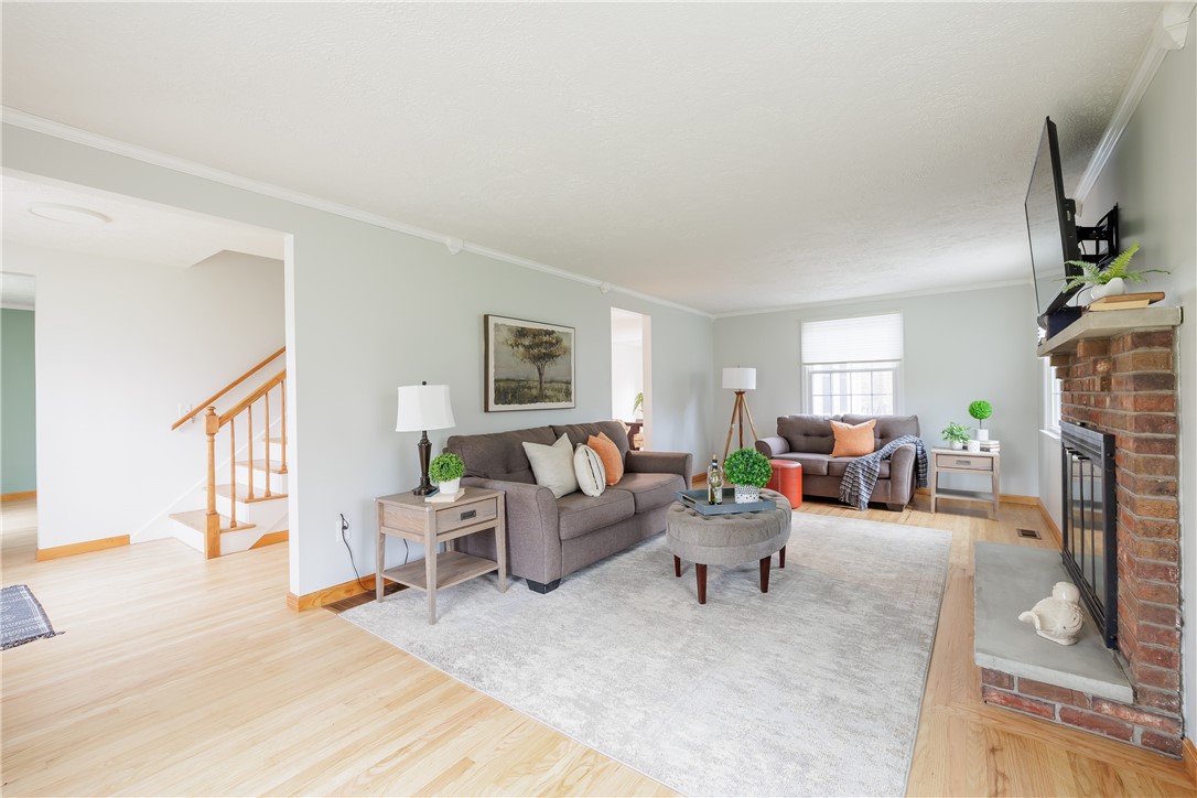 922 Lake Road, Ontario, NY 14519