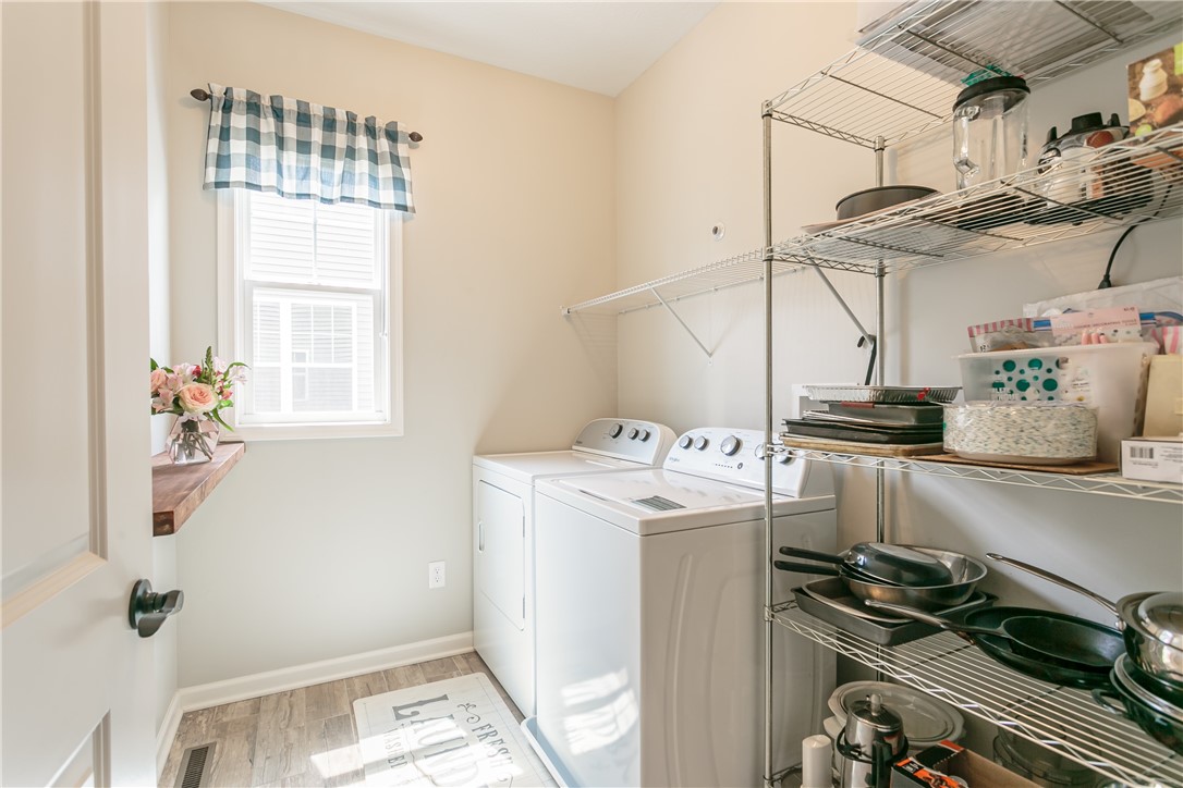 6004 Redfield Drive, Farmington, NY 14425