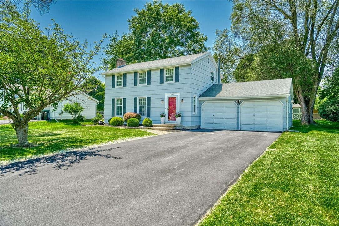 745 Saffron Lane, ster, NY 14580