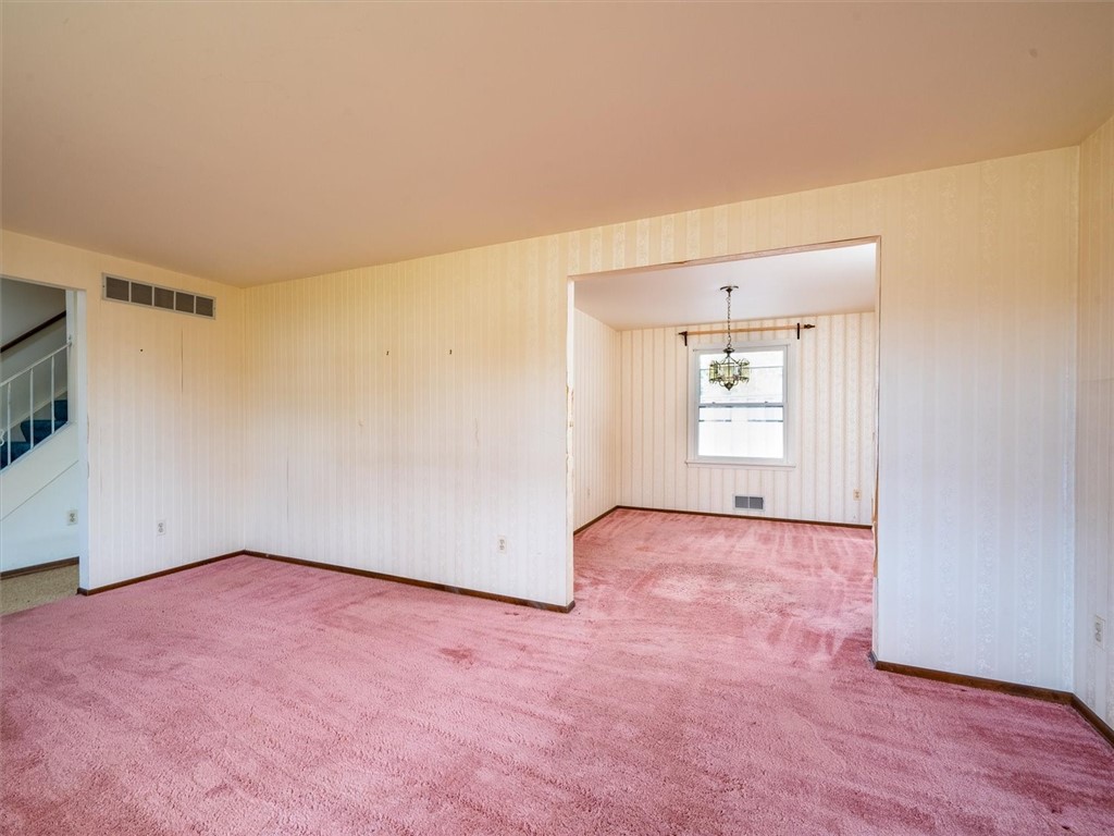 61 Wheatfield Circle, Perinton, NY 14450