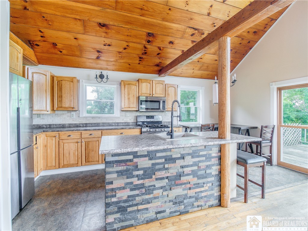 7789 Mile Strip Road Cherry Creek - R1621796 36109c8c51ad8858dbaf4959d2a143f9 