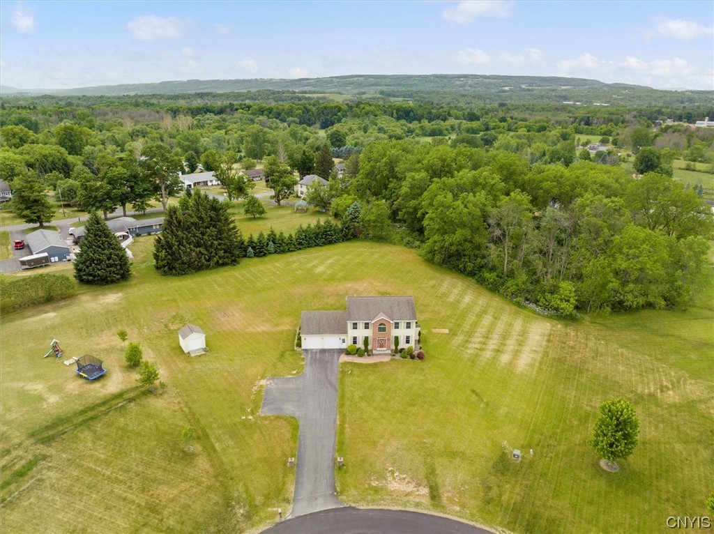 215 Wentworth Drive, Vernon, NY 13421