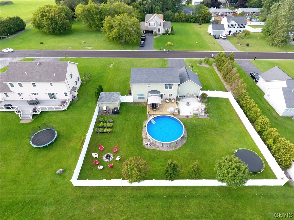 For Sale 316 Port Street, Lenox, NY 13032 3 Beds / 2 Full Baths / 1 Half Bath 310,000