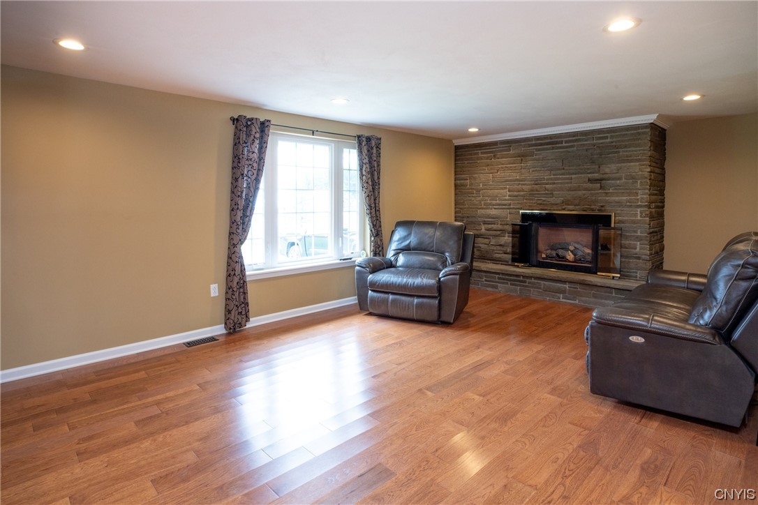 1939 Coon Hill Rd, Skaneateles, NY 13152