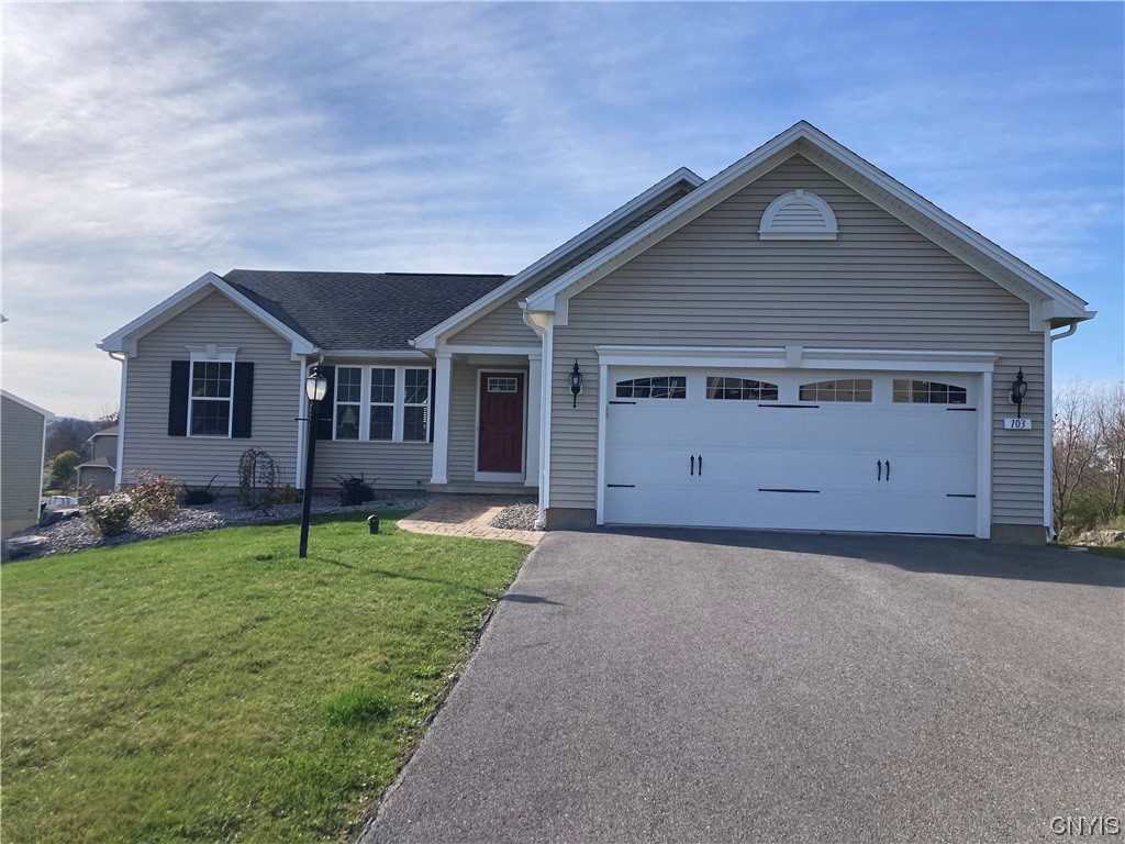 103 Turning Leaf Drive, Manlius, NY 13104