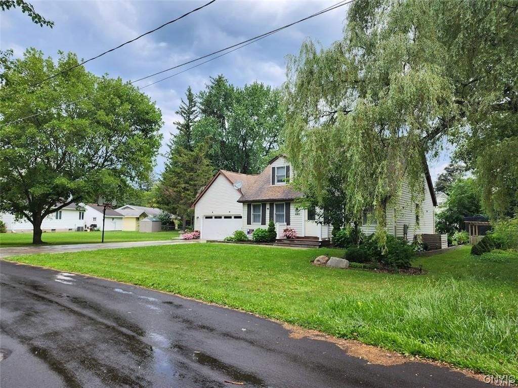 For Sale 440 Lincoln Avenue, OneidaInside, NY 13421 4 Beds / 2 Full