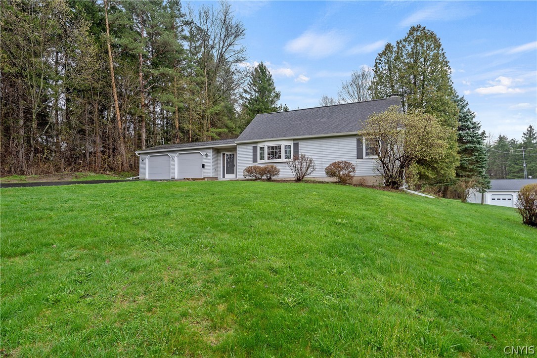 2654 Falls Road, Marcellus, NY 13108