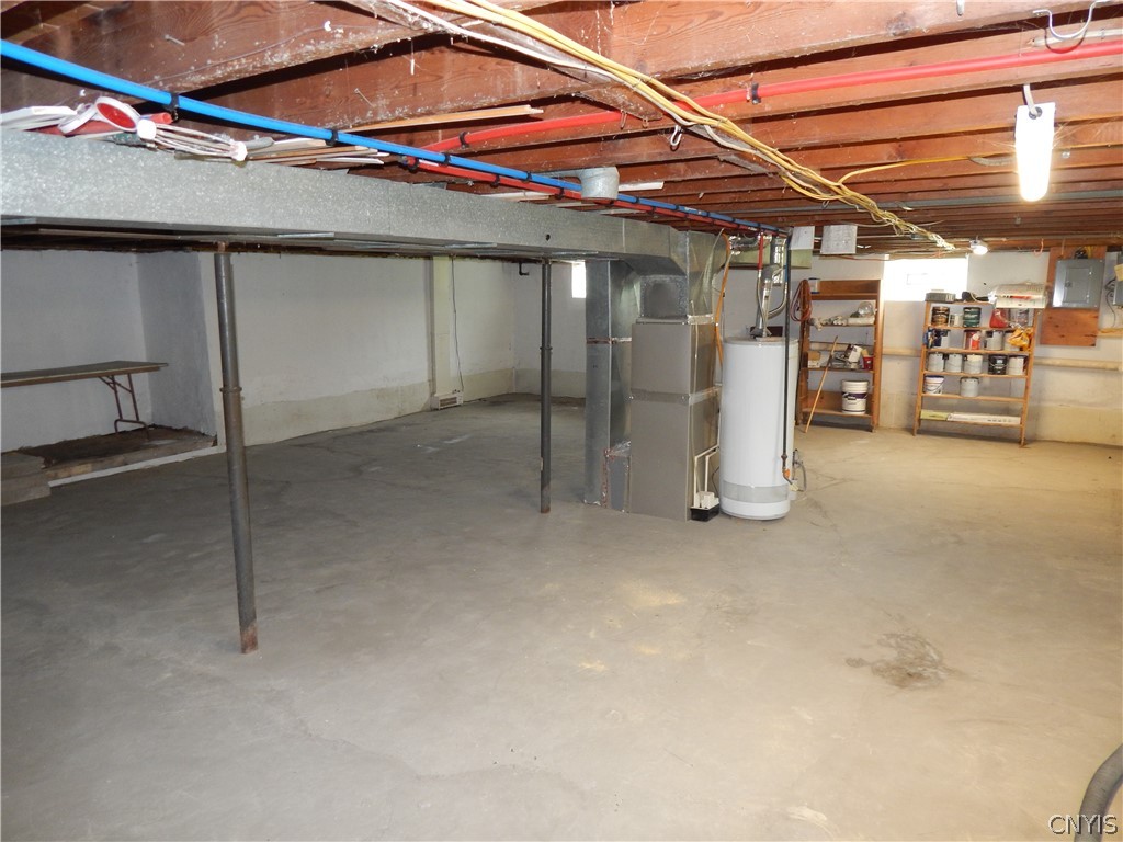 8019 Thompson Road, Cicero, NY 13039