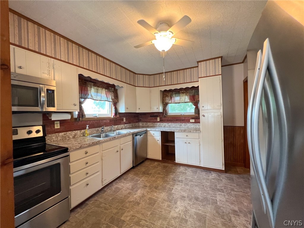 Sold 229 Primo Avenue, Sherrill, NY 13461, Sherrill 3 Beds / 1 Full