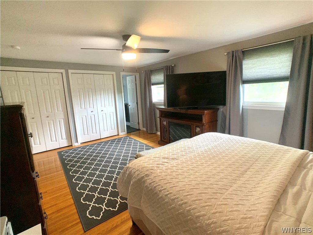 Sold 138 Treehaven Road, West Seneca, NY 14224 4 Beds / 3 Full Baths 395,000