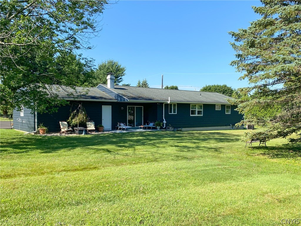 5 Upper Woods Road, New Hartford, NY 13413