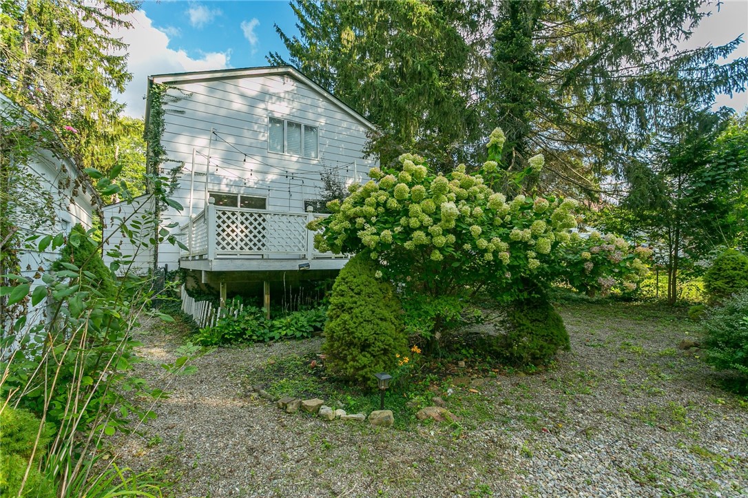 Sold 963 Five Mile Line Road, ster, NY 14580 4 Beds / 2 Full