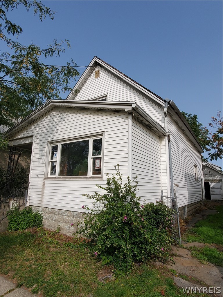 251 Weiss Street, Buffalo, NY 14206, Kaisertown