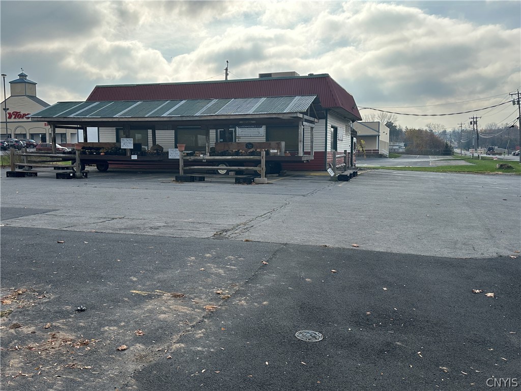 For Sale 3392 Seneca Turnpike, Lenox, NY 13032, Canastota 249,900