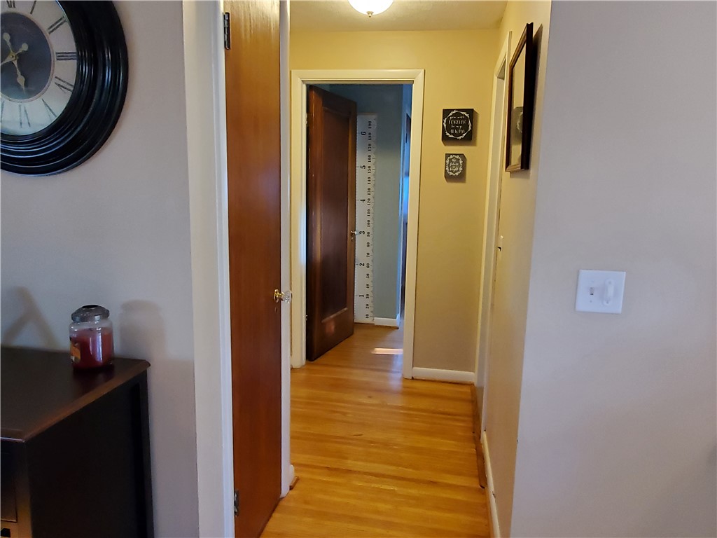 Sold 357 Dellwood Road, Greece, NY 14616 3 Beds / 2 Full Baths