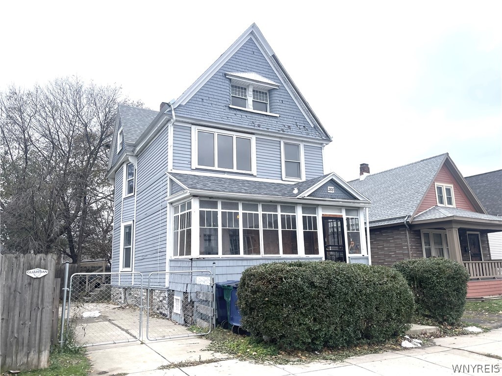 Sold 288 14th Street, Buffalo, NY 14213, West Side 5 Beds / 2 Full Baths 191,000