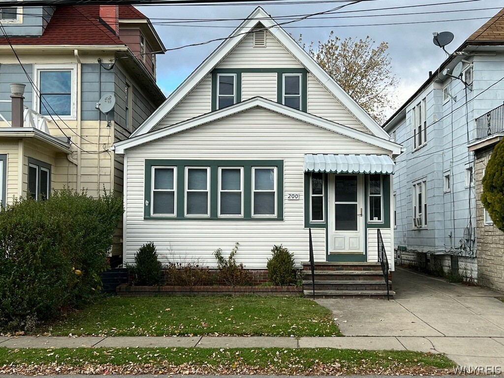 200 Roesch Avenue, Buffalo, NY 14207, Riverside