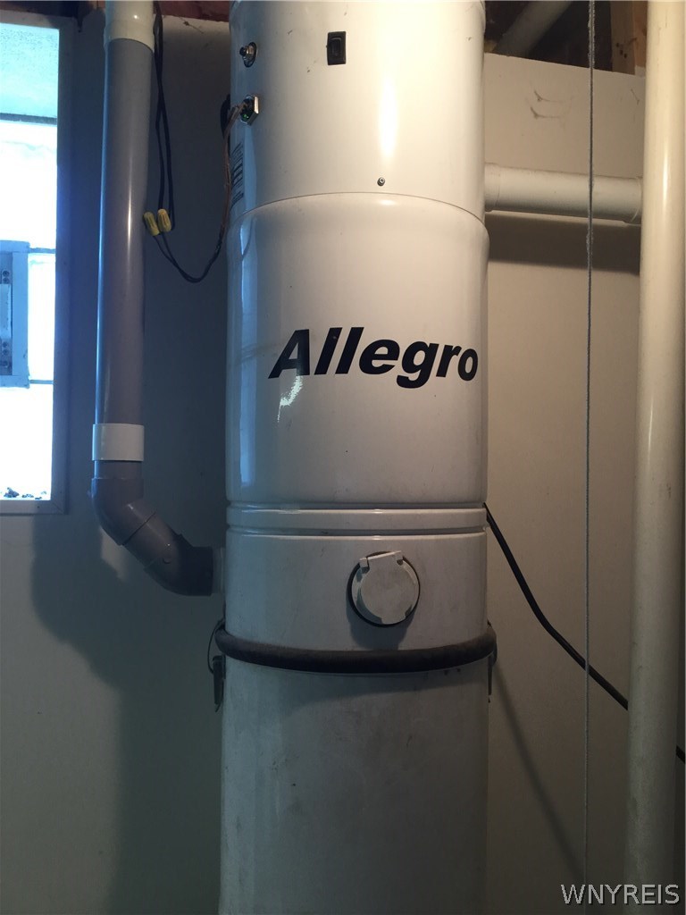 5402 Berg Road, West Seneca, NY 14218