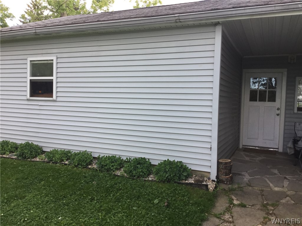 5402 Berg Road, West Seneca, NY 14218