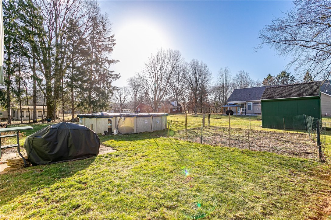 Sold 693 Klem Road, ster, NY 14580 4 Beds / 2 Full Baths 305,000