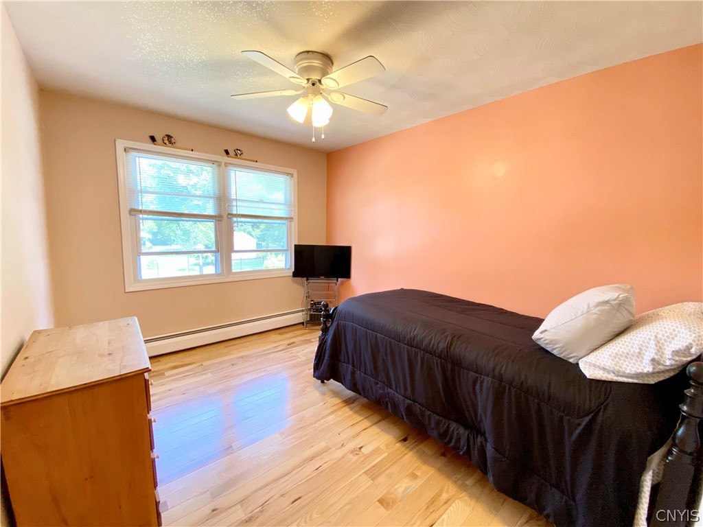 Sold 10 Foxcroft Circle, NY 13021, Auburn 4 Beds / 2 Full