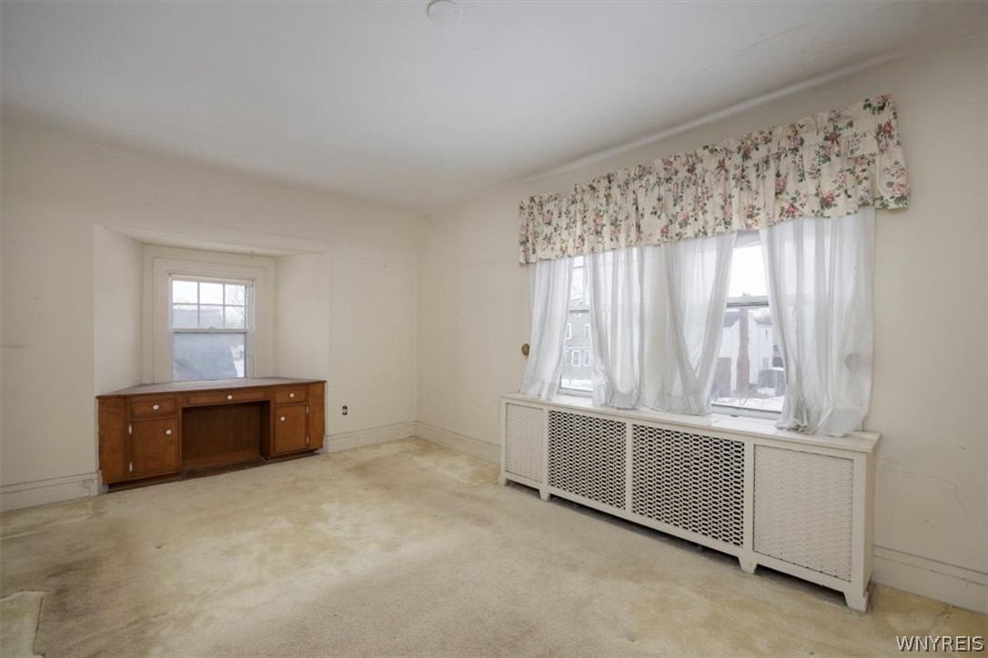 Sold 165 Berryman Drive, Amherst, NY 14226 3 Beds / 1 Full Bath / 1