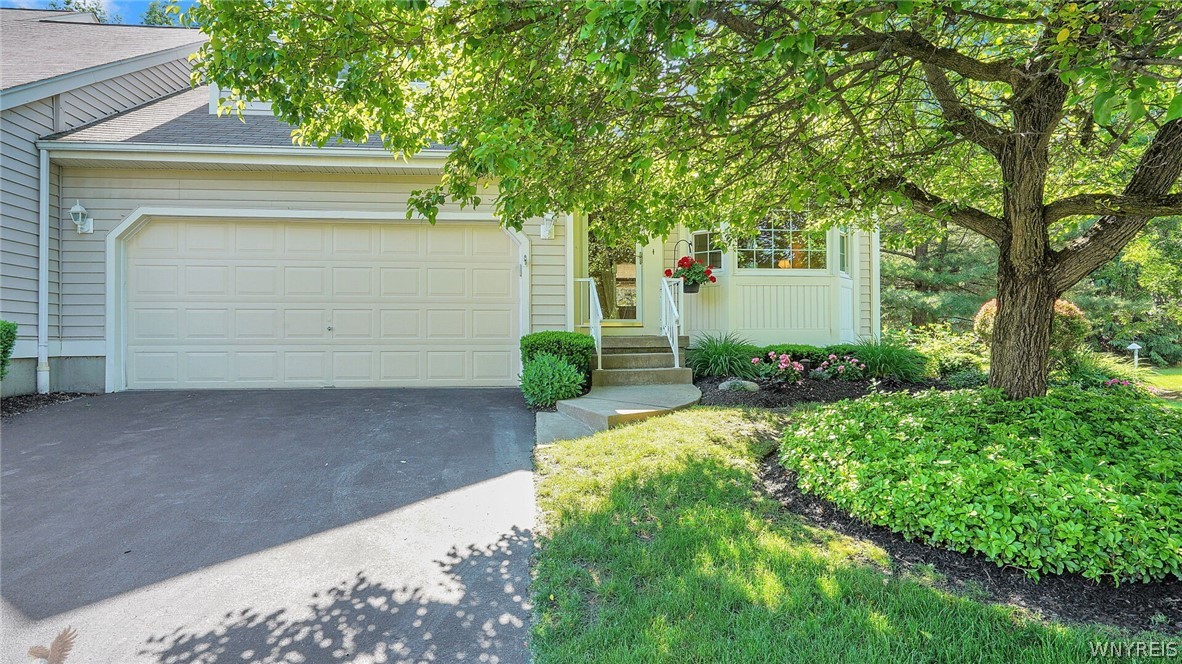 Sold 32 Pond Brook Drive, Elma, NY 14059, Elma 2 Beds / 2 Full Baths