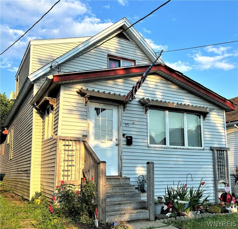 45 Dart Street, Buffalo, NY 14213, West Side