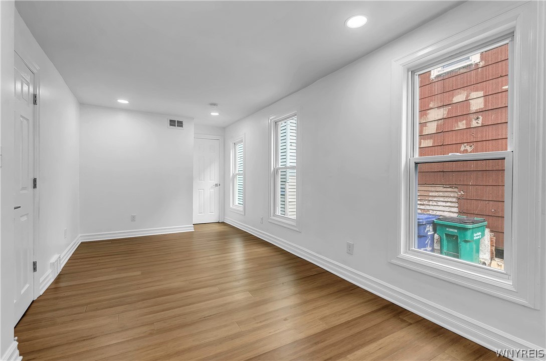 For Sale 940 West Avenue, Buffalo, NY 14213, West Side 4 Beds / 2