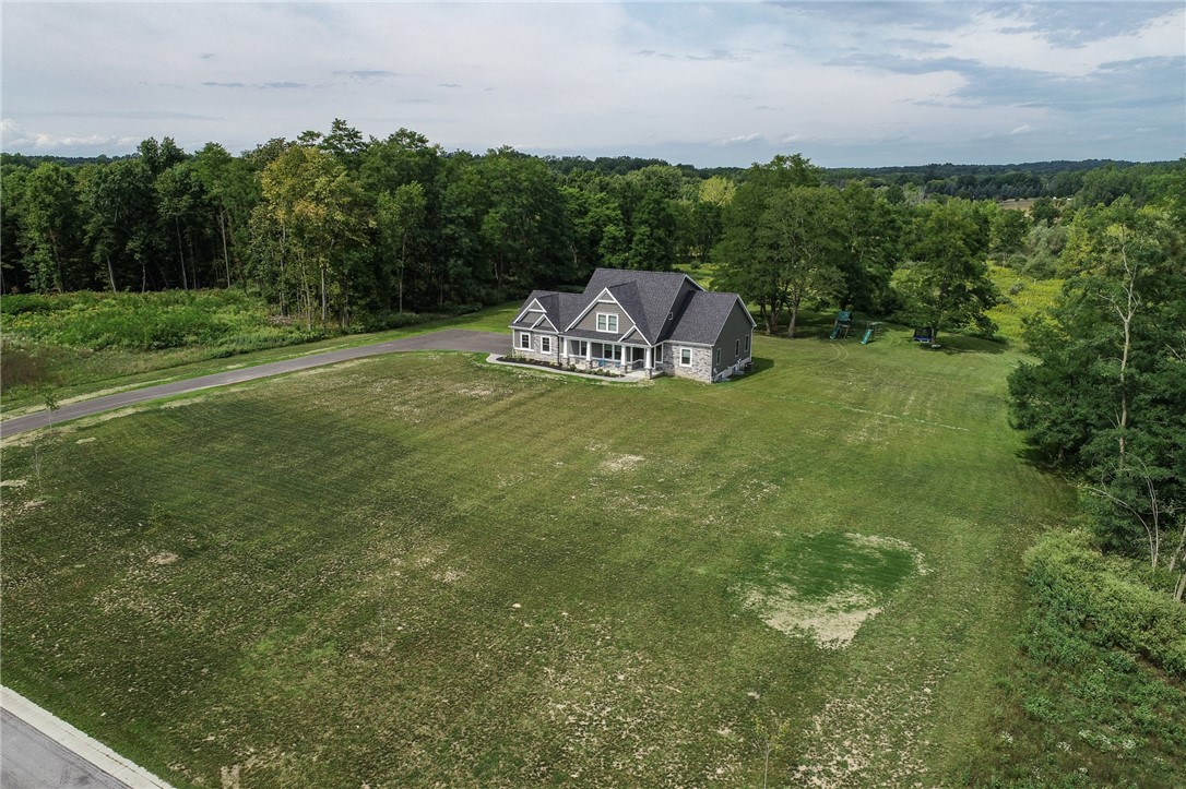 Sold 45 Old Stable Way, Mendon, NY 14472 4 Beds / 3 Full Baths / 1