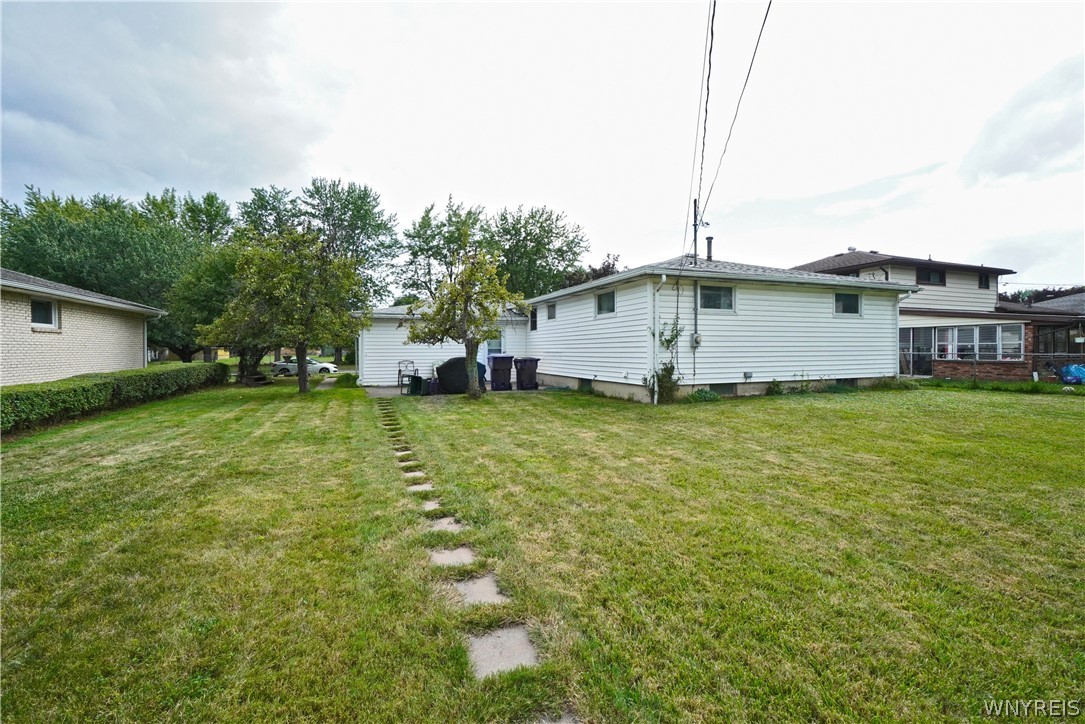 123 Sharon Drive, West Seneca, NY 14224