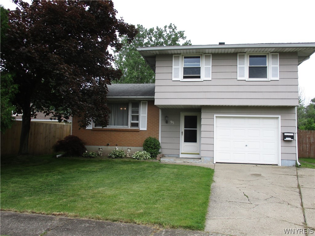 Sold 95 Claude Drive, Cheektowaga, NY 14043, Depew 4 Beds / 1 Full