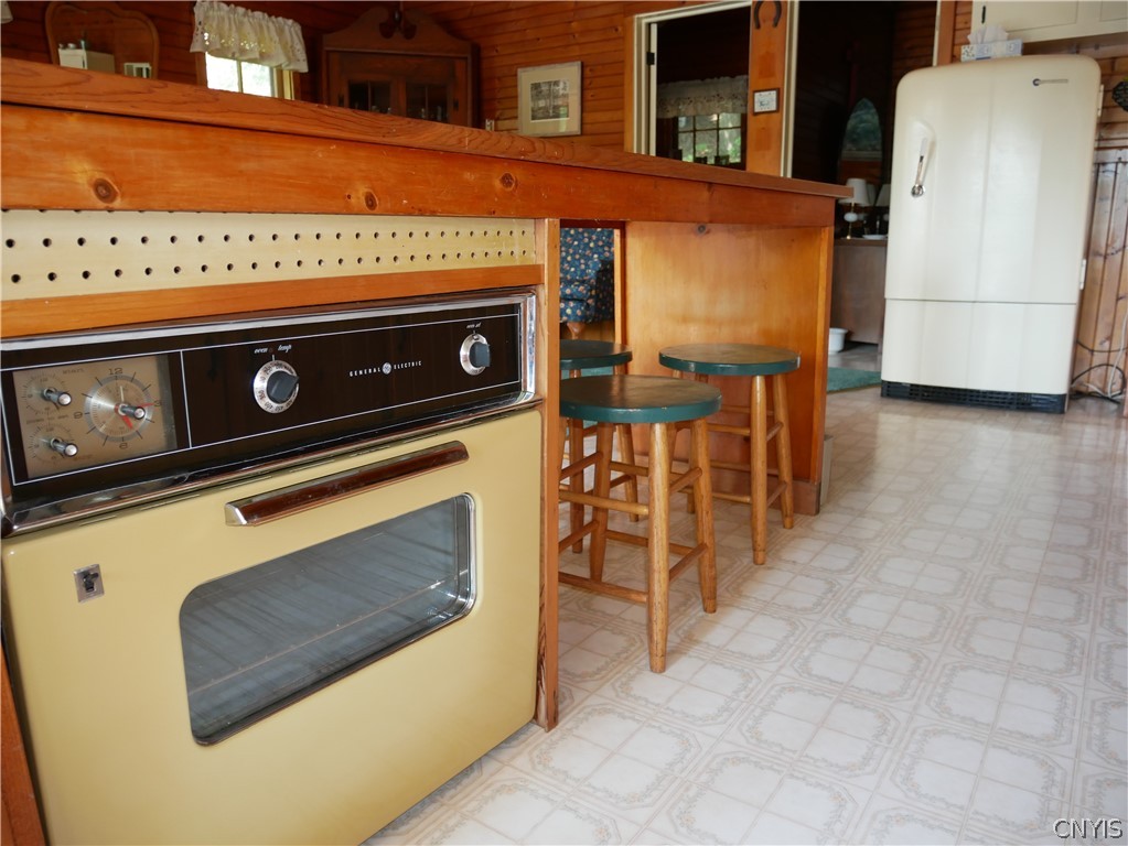 Sold 3186 Gorton Lake Road, Brookfield, NY 13485 2 Beds / 1 Full